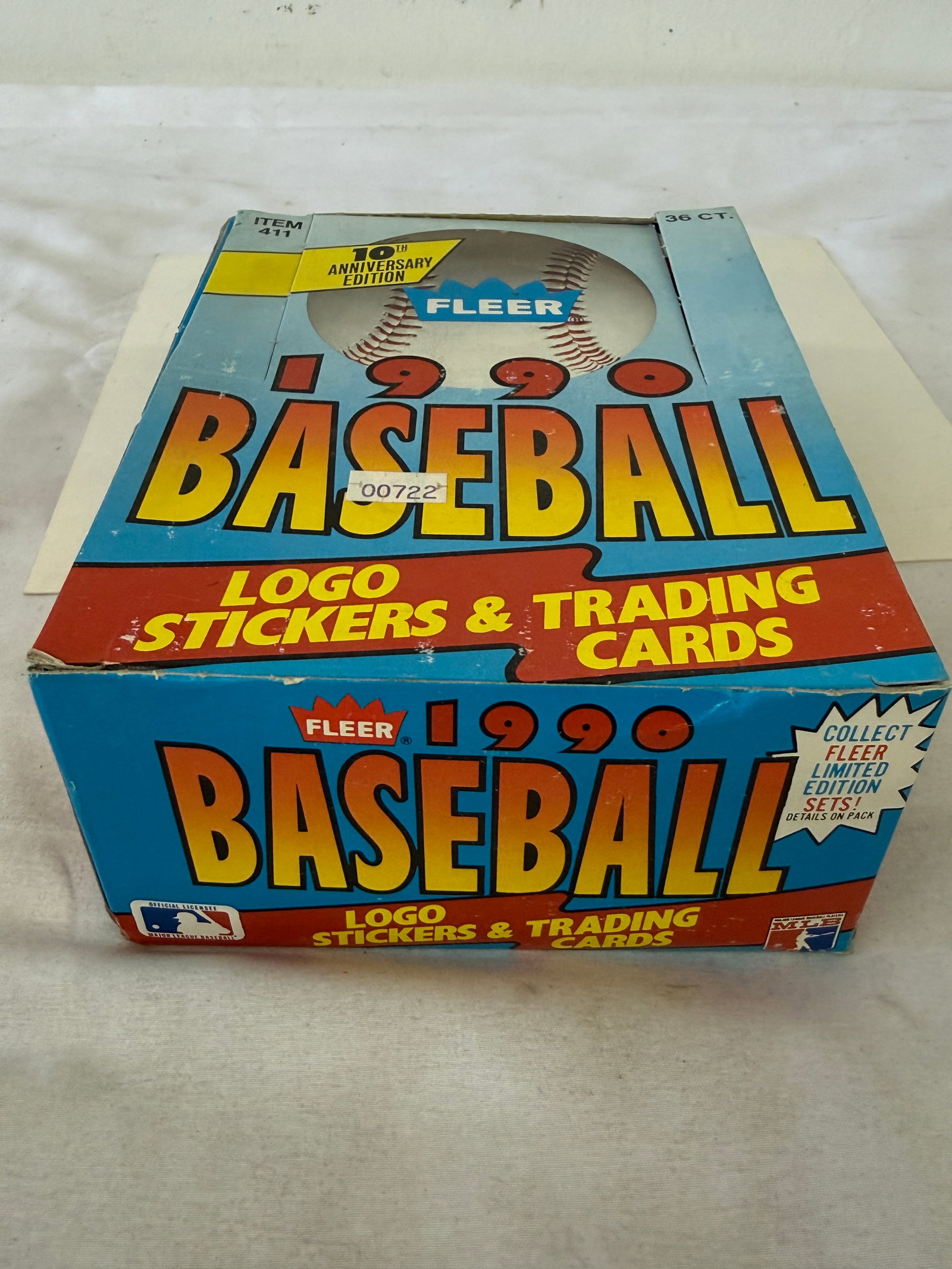1990 Fleer Baseball 10th Anniversary Edition Trading Cards Box 36 Packs: 1990 Fleer Baseball 10th Anniversary Edition Trading Cards Box 36 Packs