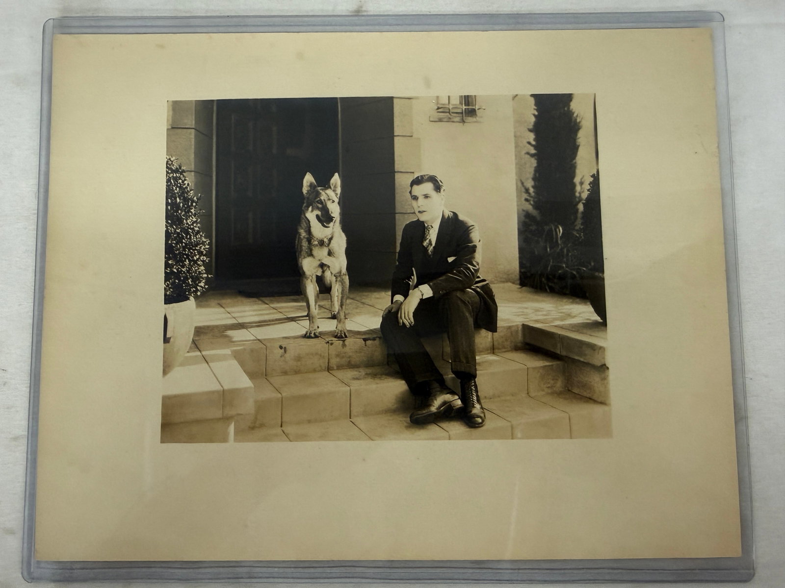 Vintage 1920s-1930s Hollywood Studio Still Photo Man with German Shepherd 14x11 (1 of 4)