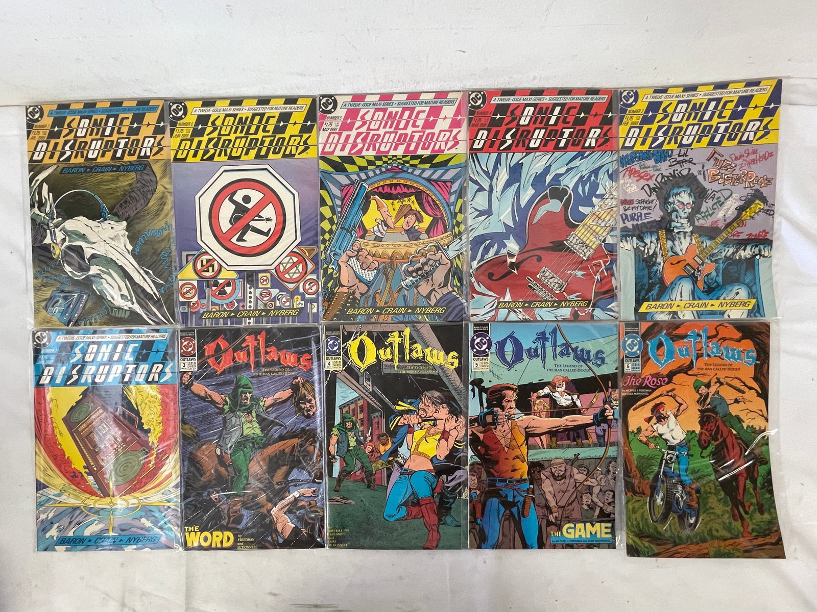 Vintage Comic Book Collection Lot: Vintage Comic Book Collection Lot