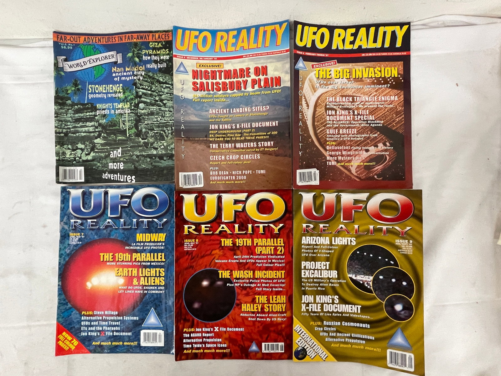 Vintage Sci-Fi UFO Alien Magazine Collection Lot (1 of 3)