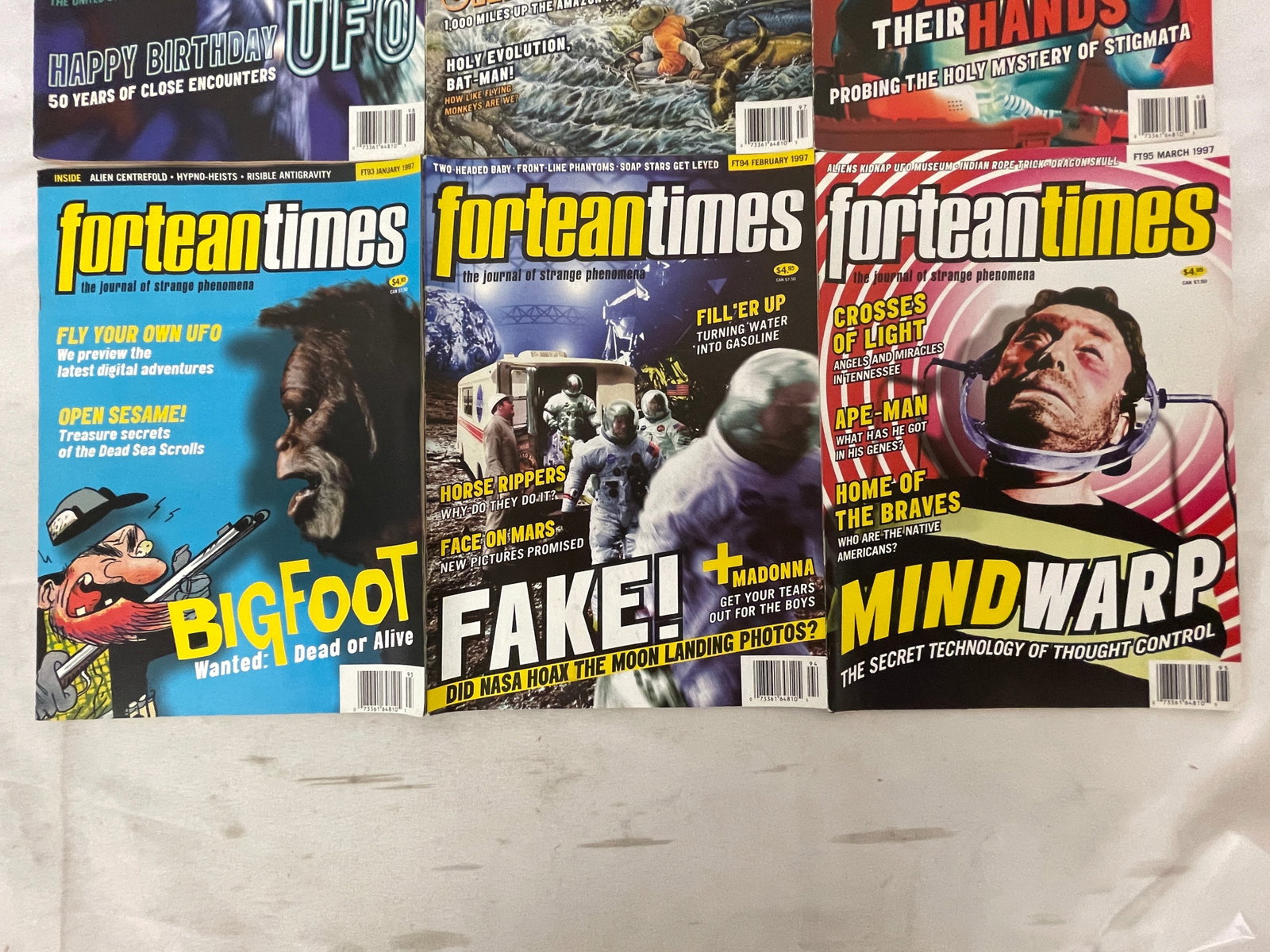 Vintage Sci-Fi UFO Alien Magazine Collection Lot (1 of 2)
