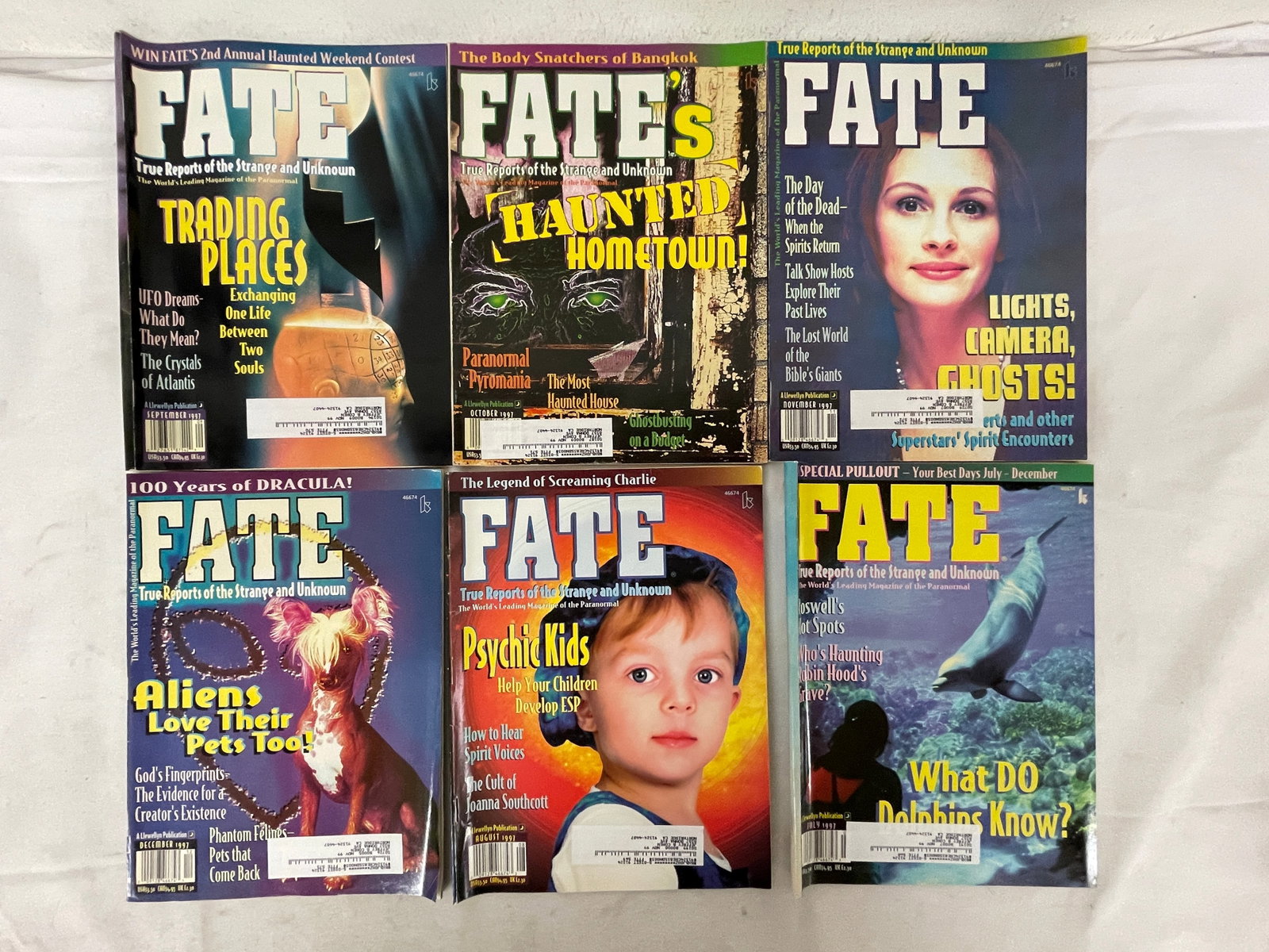 Vintage Sci-Fi UFO Alien Magazine Collection Lot (1 of 3)
