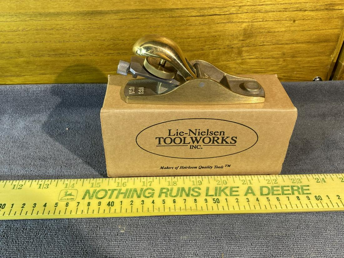 Vintage Lie-Nielsen Woodworking Block Plane No. 103: Looks unused. L-N 103. Like new. With box. Free pickup or we'll drop with our shipper for a $3 fee.