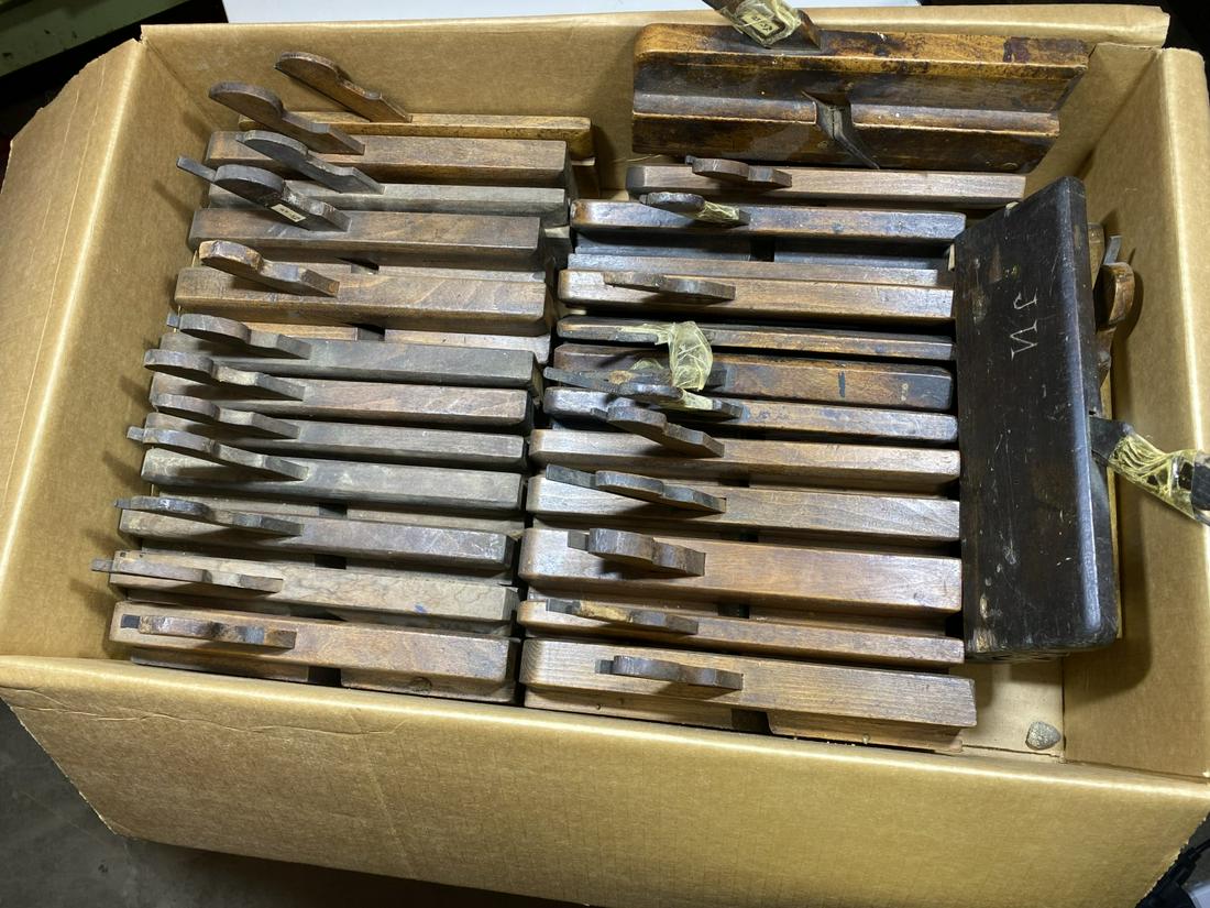 Huge lot of assorted moulding planes - various makers: Free pickup or we'll drop with our shipper for a $3 fee.