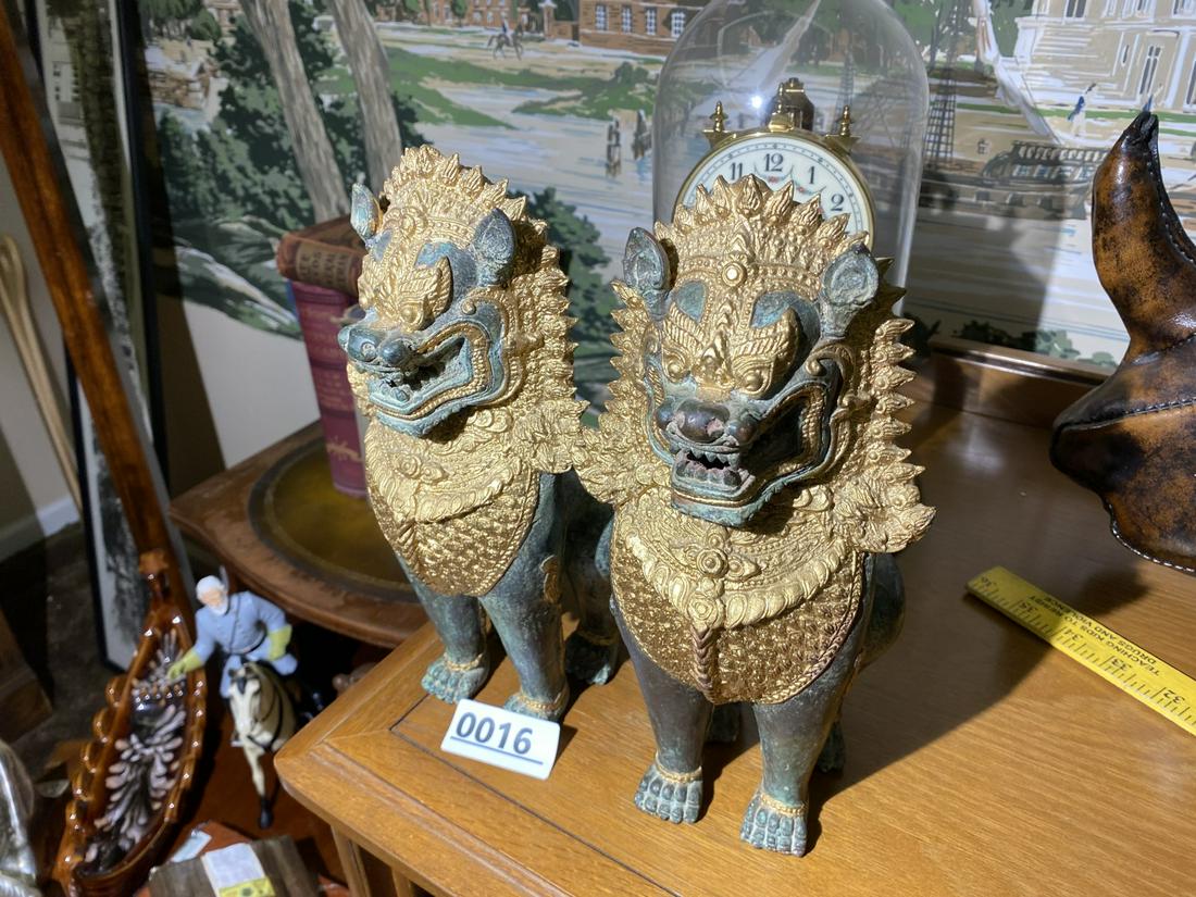 Pair of antique bronze metal Palace Foo Dogs or Lions: Each 10" high. Free pickup or we'll carefully transport to the shipper for a $3 fee. They will call you to make shipping arrangements.
