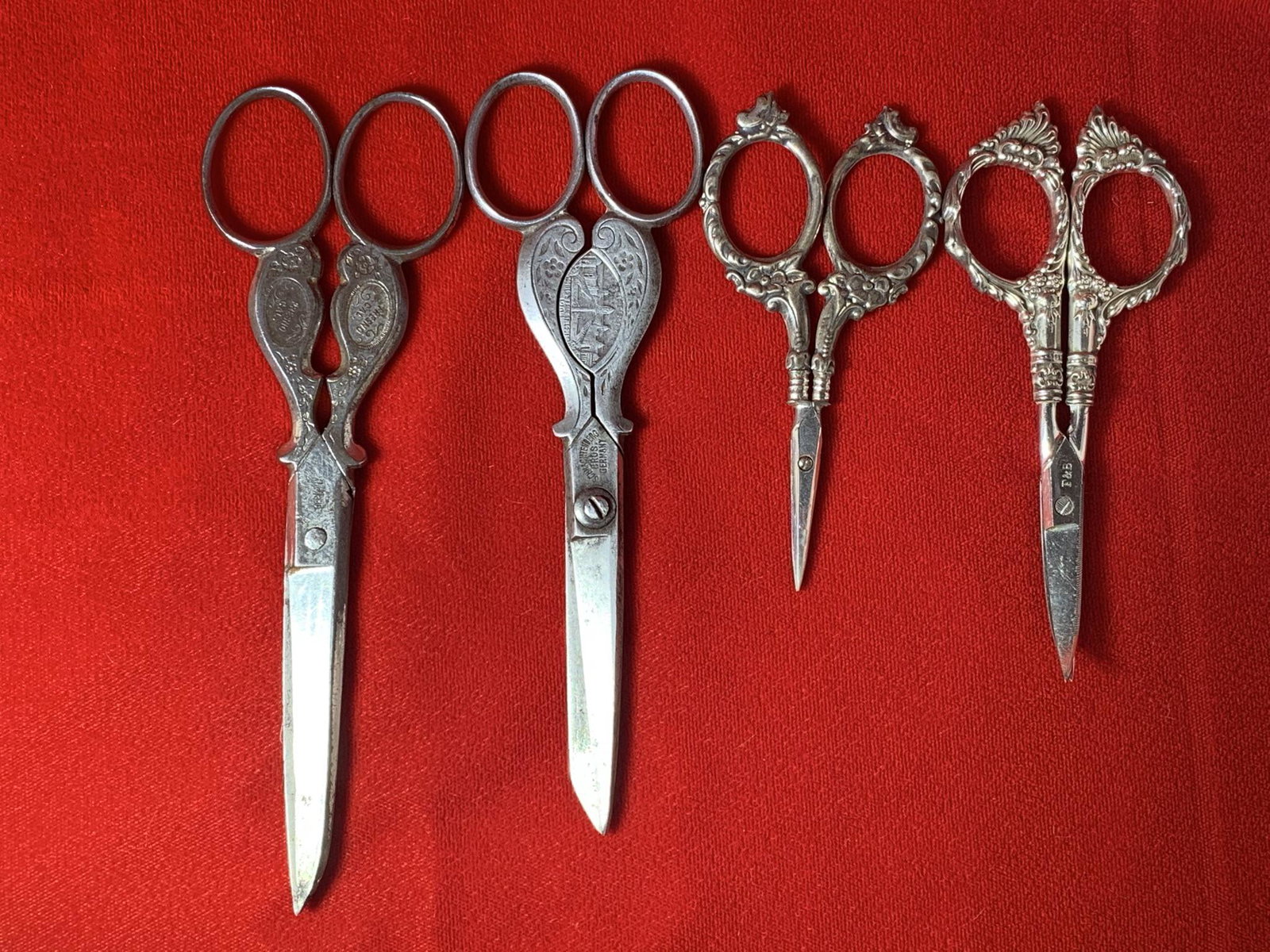 4 Pairs of Ornate Scissors. See Photos For Extra: Free pickup or we will drop at the shipper for a $3 fee.