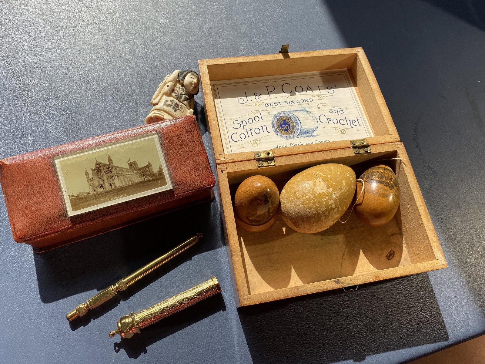 Victorian sewing eggs, pin holders, souvenir sewing box (1 of 16)