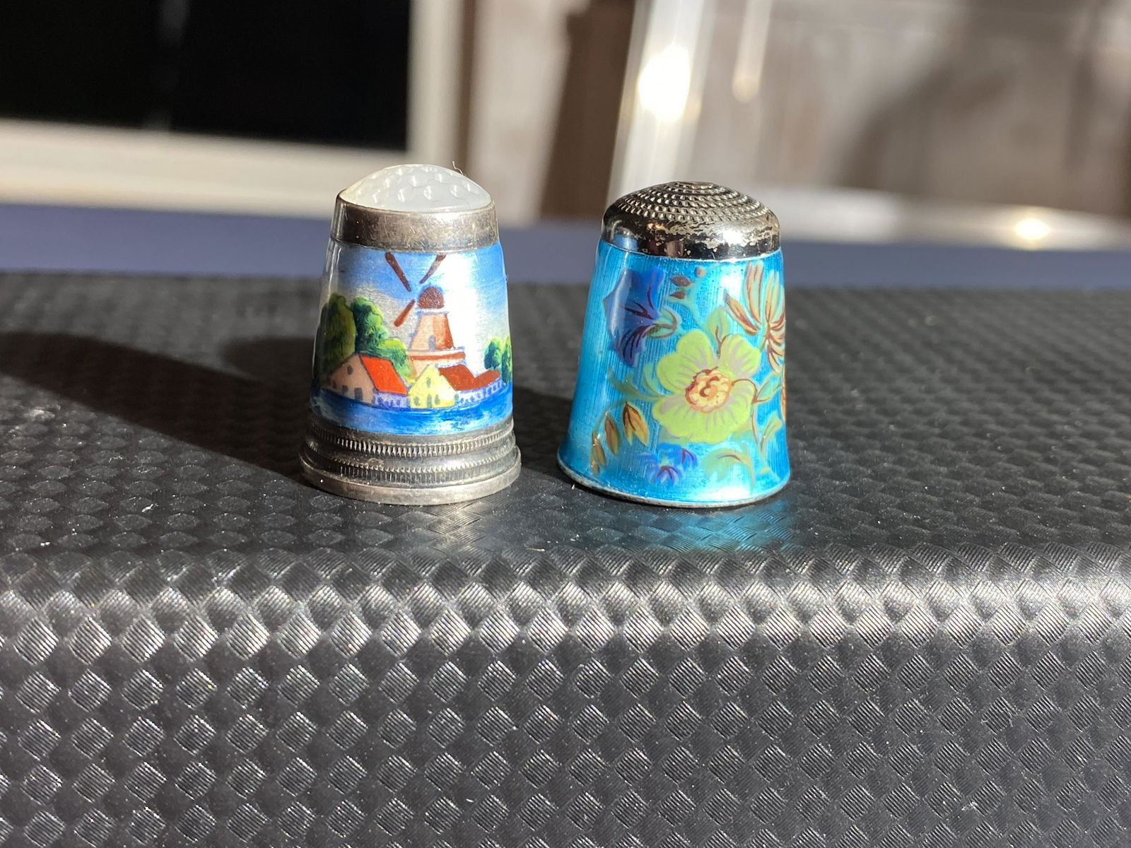 2 exception enamel on sterling silver antique thimbles (1 of 6)