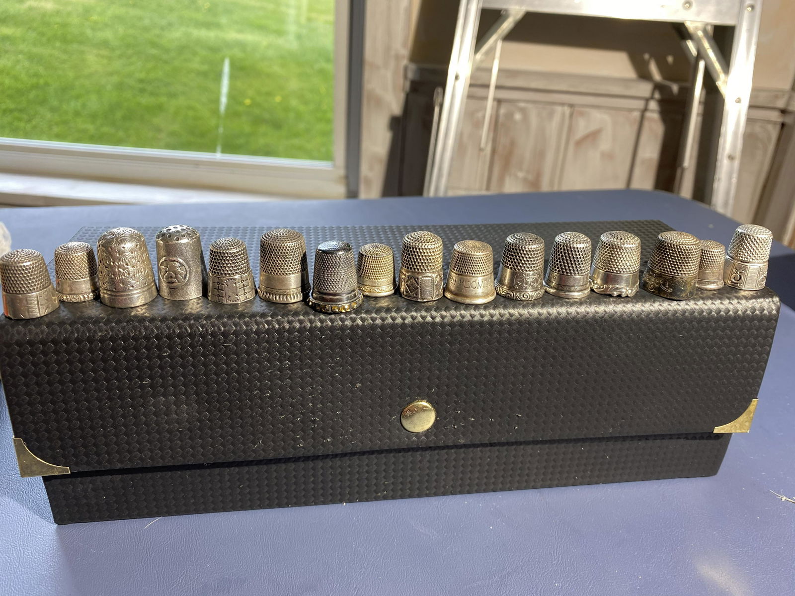 Group lot of 16 sterling silver antique sewing thimbles (1 of 6)