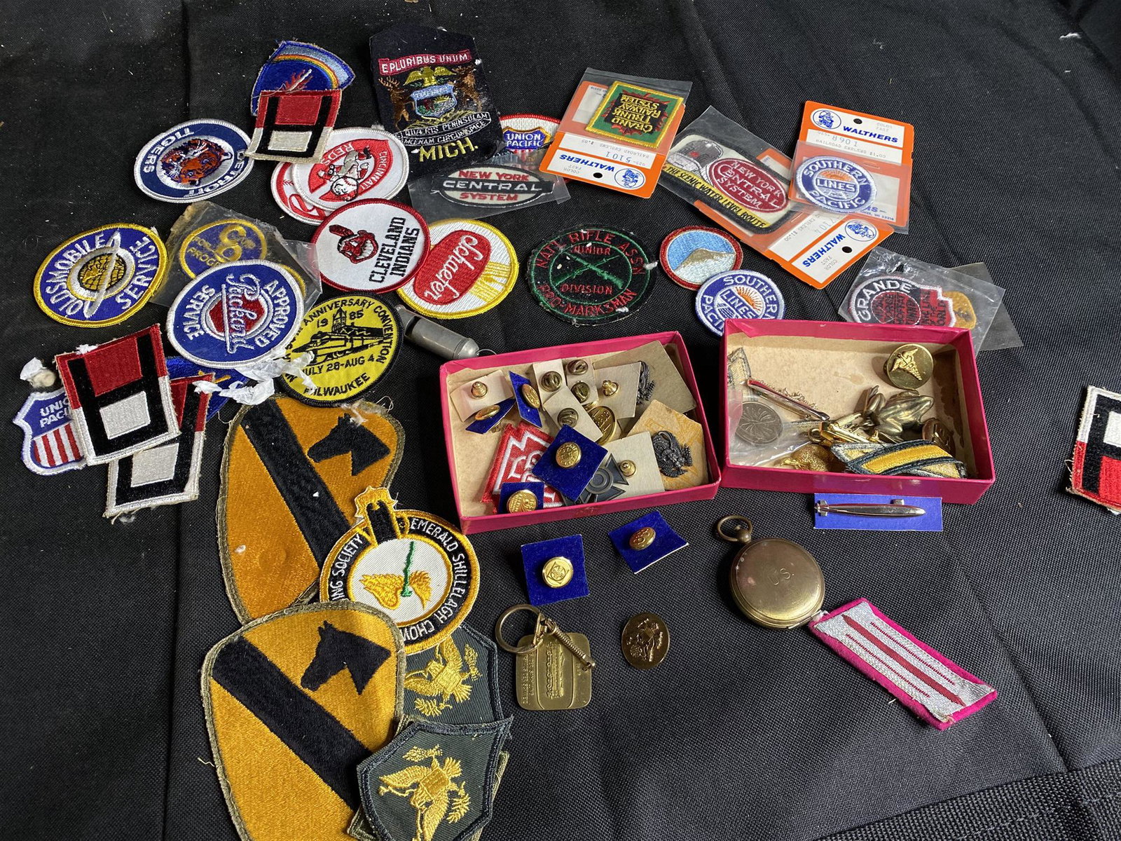 Large Lot of Military Patches, Railroad buttons and: Large Lot of Military Patches, Railroad buttons and more. US Army Compass, Submarine pin and other interesting items. Free pickup or we'll drop at our shipper for a $3 fee