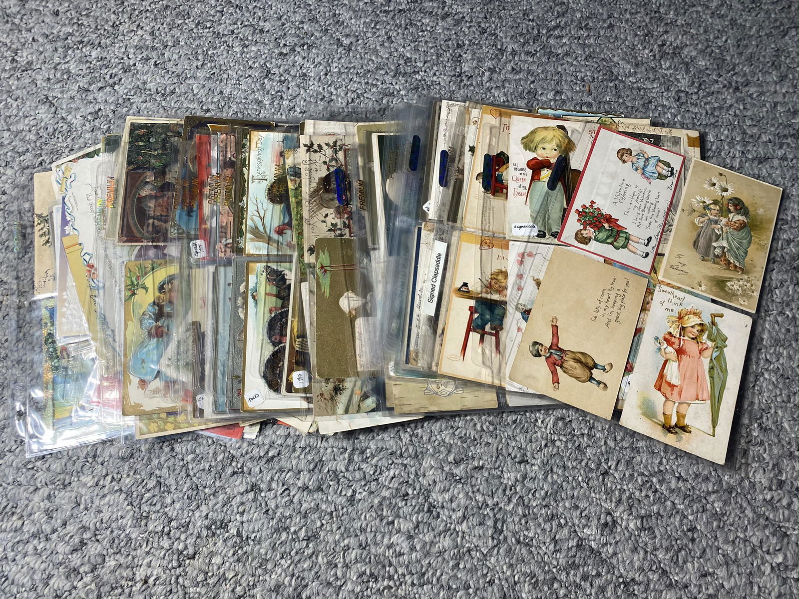 Large lot of assorted old postcards (1 of 17)