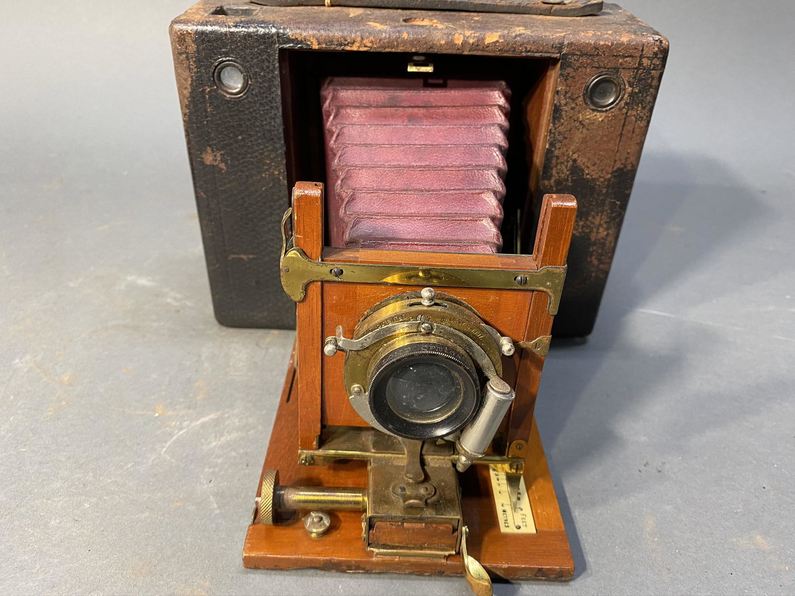 Kodak No. 4 Cartridge Camera Pat. 1885-98: Kodak No. 4 Cartridge Camera Pat. 1885-98. Bausch & Lomb lens. 9" long when extended x 6.5" high. Free pickup or we'll drop at our shipper for a $3 drop off fee.