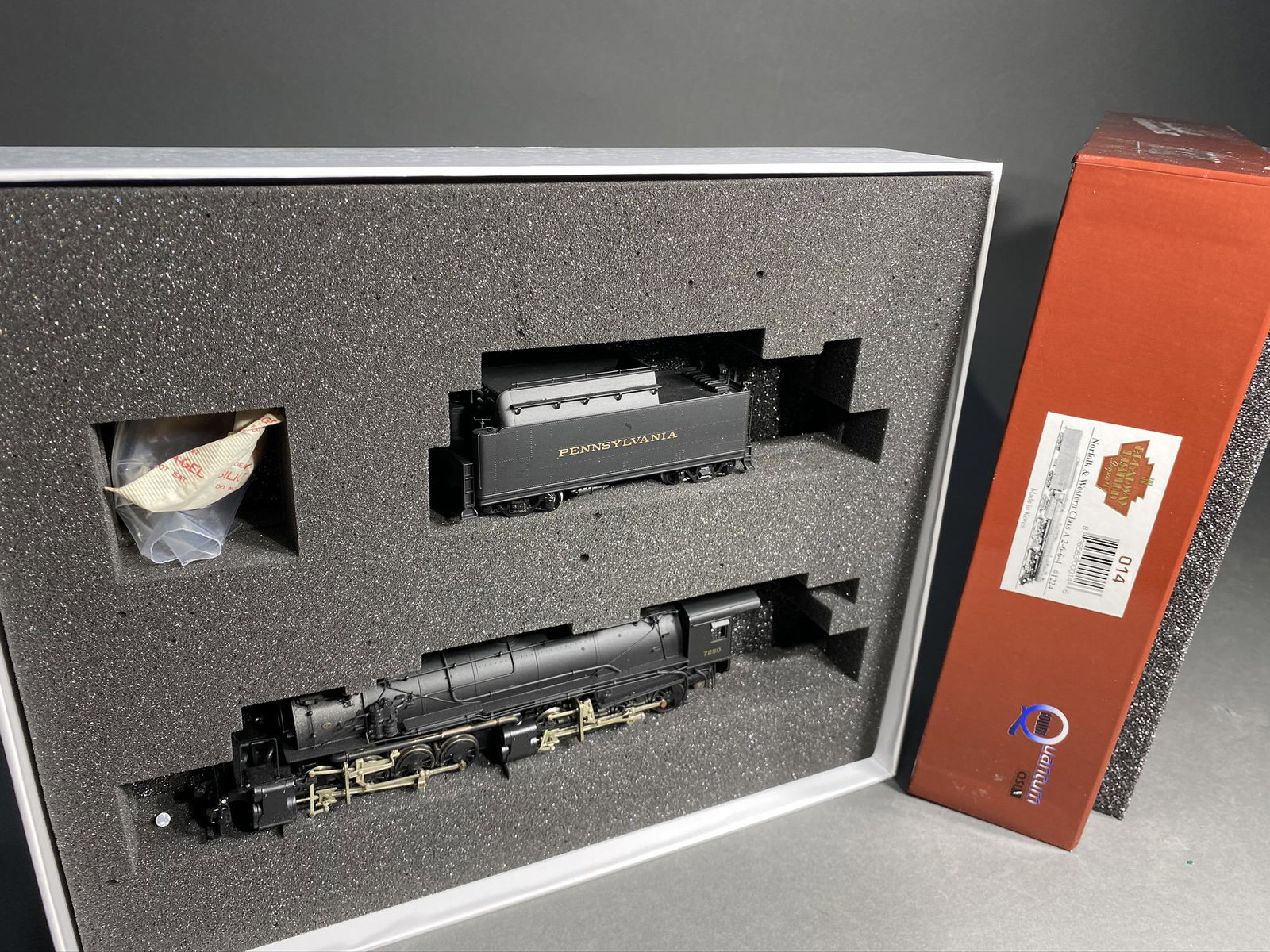 Broadway Limited N&W Locomotive & Tender HO.: Broadway Limited N&W Locomotive & Tender HO. Unused Condition. Norfolk & Western. Class A 2-6-6-4. The pickup window for the sale is Jan 15 between 10 am and 4 pm in Worthington, Ohio. If you need shi