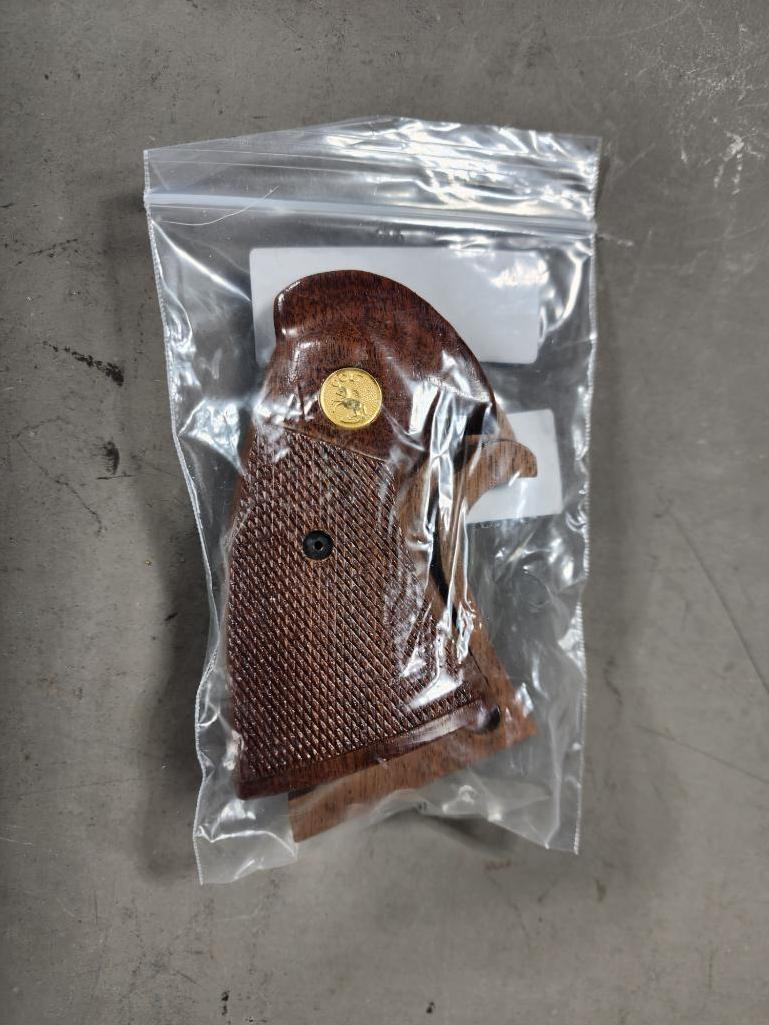 Colt Python Revolver Grips: Colt Python Revolver Grips. In-house shipping available. Pickup is Monday, March 13th from 11am to 6pm in Carroll, Ohio 43112 or we will provide in-house shipping for this item. For Ohio residents - s