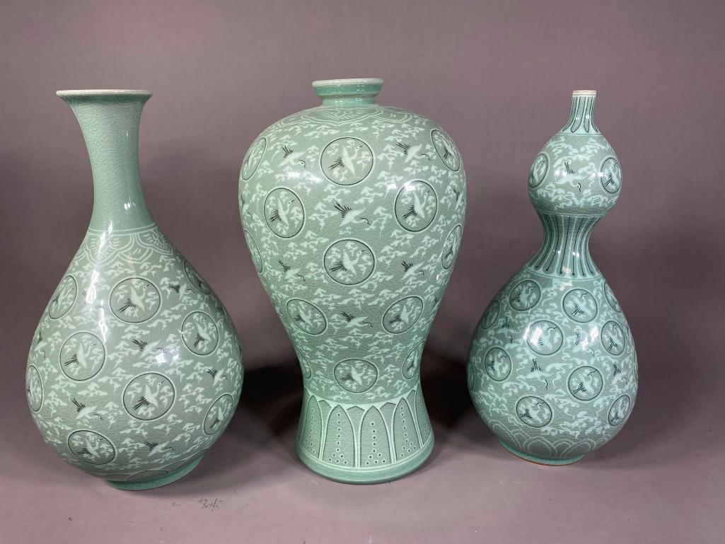 Three Large Korean Celadon Vases with Cranes (1 of 11)
