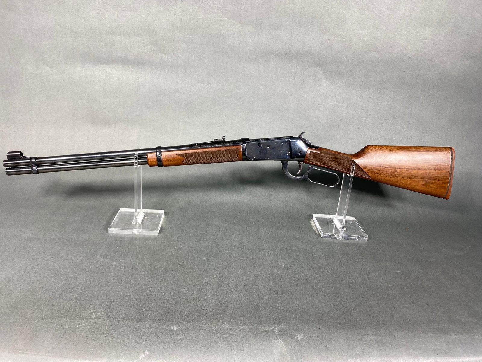 Winchester Model 94 in 375 Win Lever Action: BRAND: Winchester MODEL: 94 SERIAL: BB052386 CALIBER/GAUGE: 375 Win CONDITION: Very good SIZE: 39" overall NOTES: Rare large caliber ***AN ATF BACKGROUND CHECK (FOR PICKUP) OR SHIP TO FFL REQUIRED*** 
