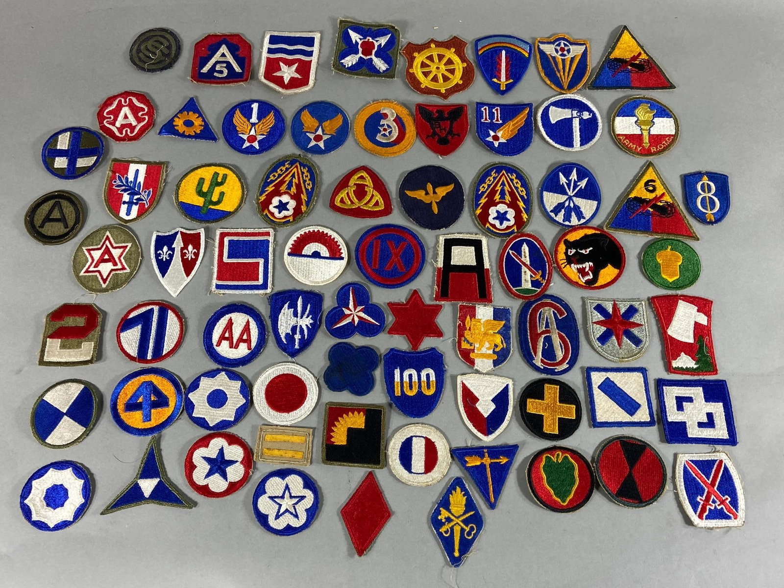 WWII US PATCH LOT AIR FORCE ARMY ARMORED: World War Two patch lot of 72 cut edge patches including, Army, Corps, Division, Army Air Force, Armored, etc. In-house shipping is available. Pickup is Thursday, Oct. 19 and Friday Oct. 20 from 10 am