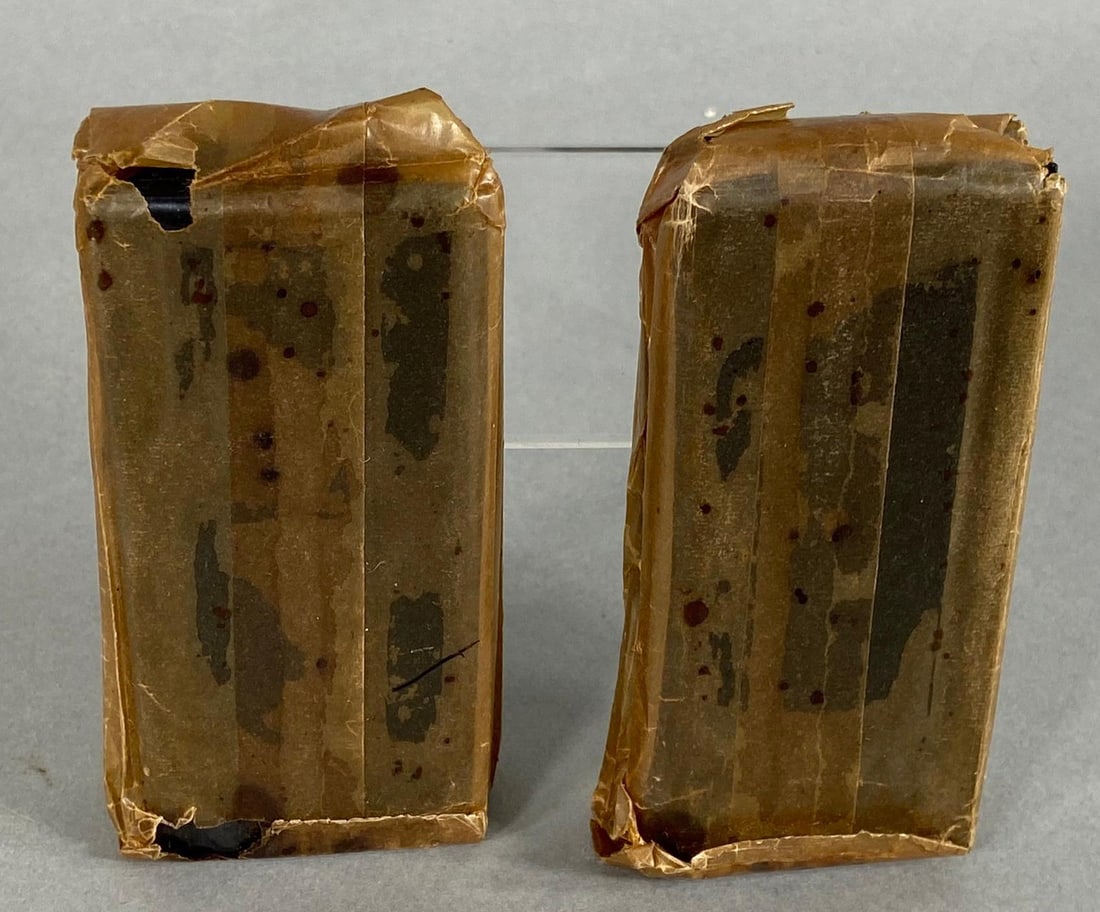 WWII US M1 CARBINE CLIPS IN ORIGINAL PACKAGES: World War Two M1 carbine clip lot including two 15 round clips in the original packaging. As these clips have never been removed from the packages, there is no manufacturer information available. In-h