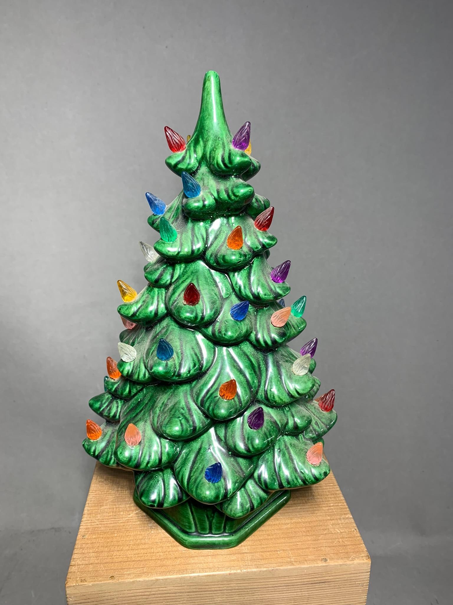 Vintage Ceramic Christmas Tree with Base. (1 of 12)
