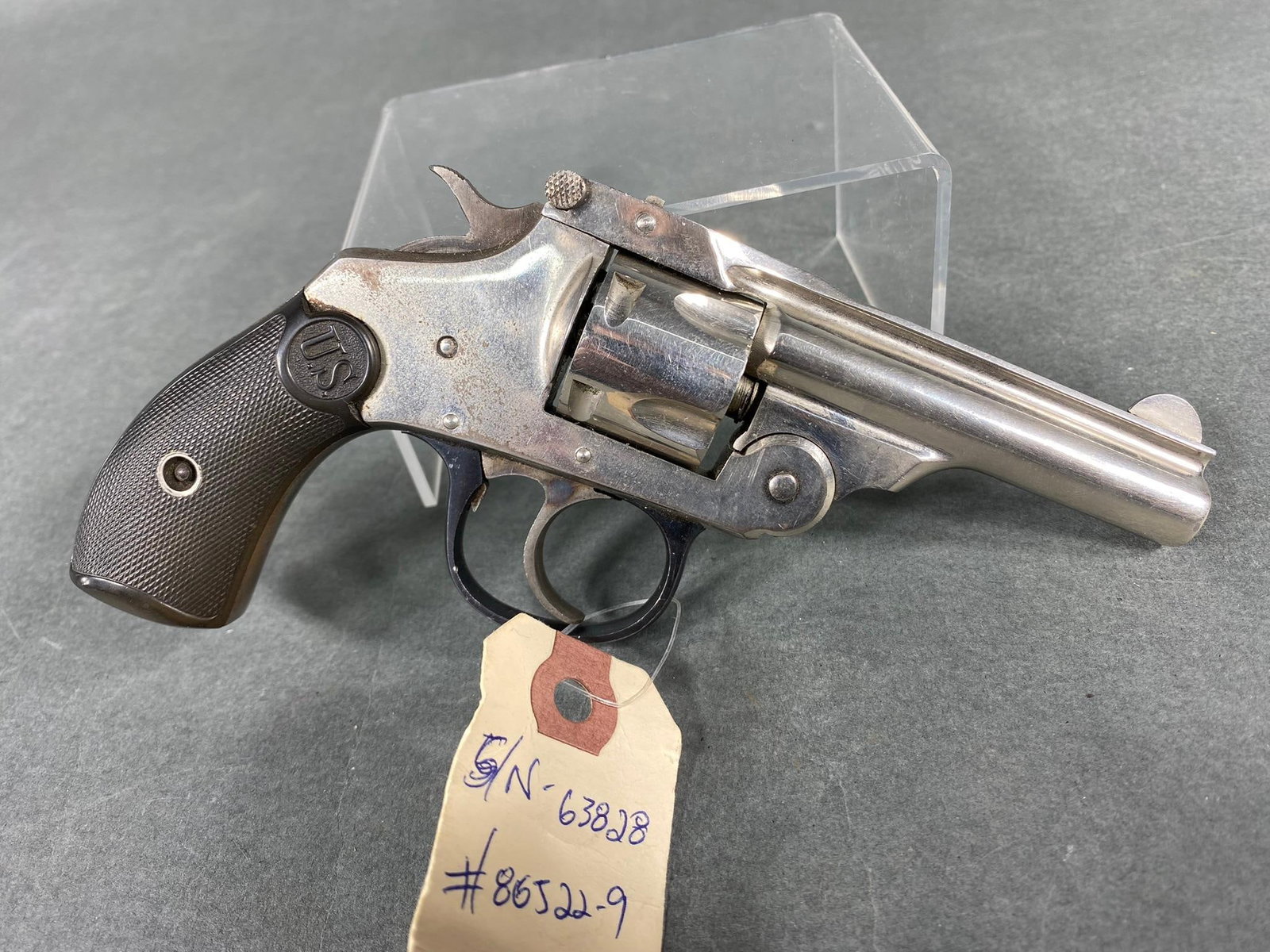 US Revolver Co. Top Break 32 Cal Pistol.: US Revolver Co. Top Break 32 Cal Pistol. MFG: US Revolver Co. MODEL: Top Break SERIAL: 63828 CALIBER/GAUGE: 32 CONDITION: Action good, bore good. SIZE: 3" bbl. ***IF PICKING UP YOU WILL NEED AN ATF BA