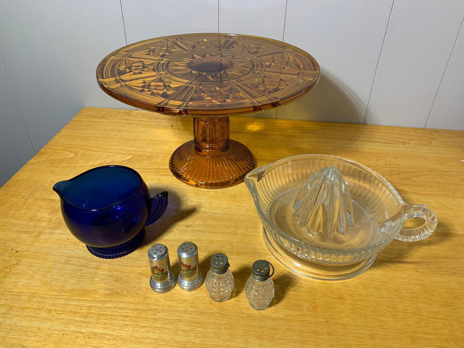 Vintage Clear Juicer, Amber Pedestal Cake Stand, Cobalt Blue Creamer and Salt & Pepper Shakers (1 of 14)