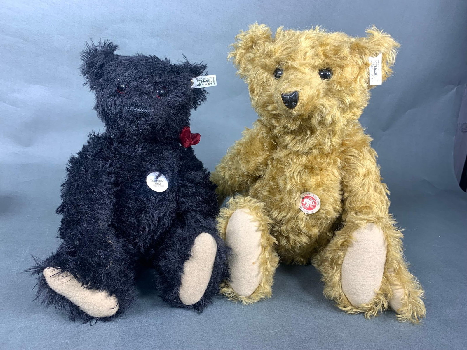 2 Vintage Steiff Bears: 2 Vintage Steiff Bears. To see up to 100 photos of this lot, please find this sale on LiveAuctioneers. In-house shipping is available. Pickup is Friday, April 5th from 12pm to 7pm in Carroll, Ohio 431