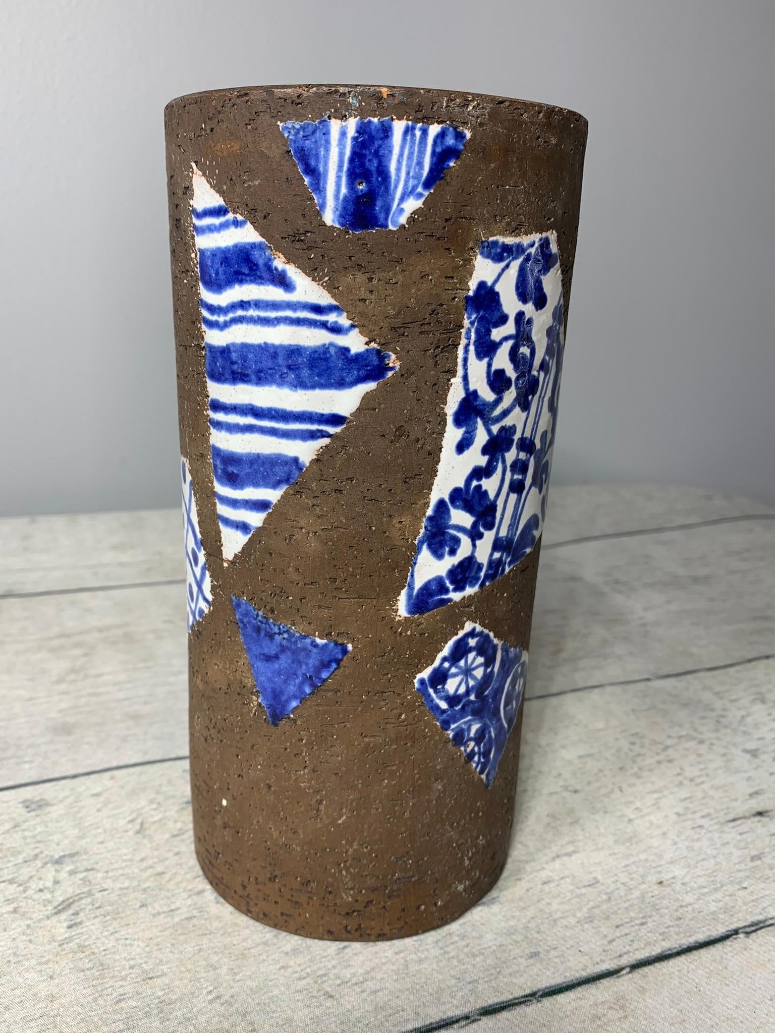 Bitossi Ceramics Italian Art Pottery Vase: No Chips or Cracks. In-house shipping is available. Pickup is Tuesday, June 4th from 1 pm to 7 pm and Wednesday, June 5 from 11 am to 3 pm at our offices in Carroll, OH 43112 or we will provide in-hou