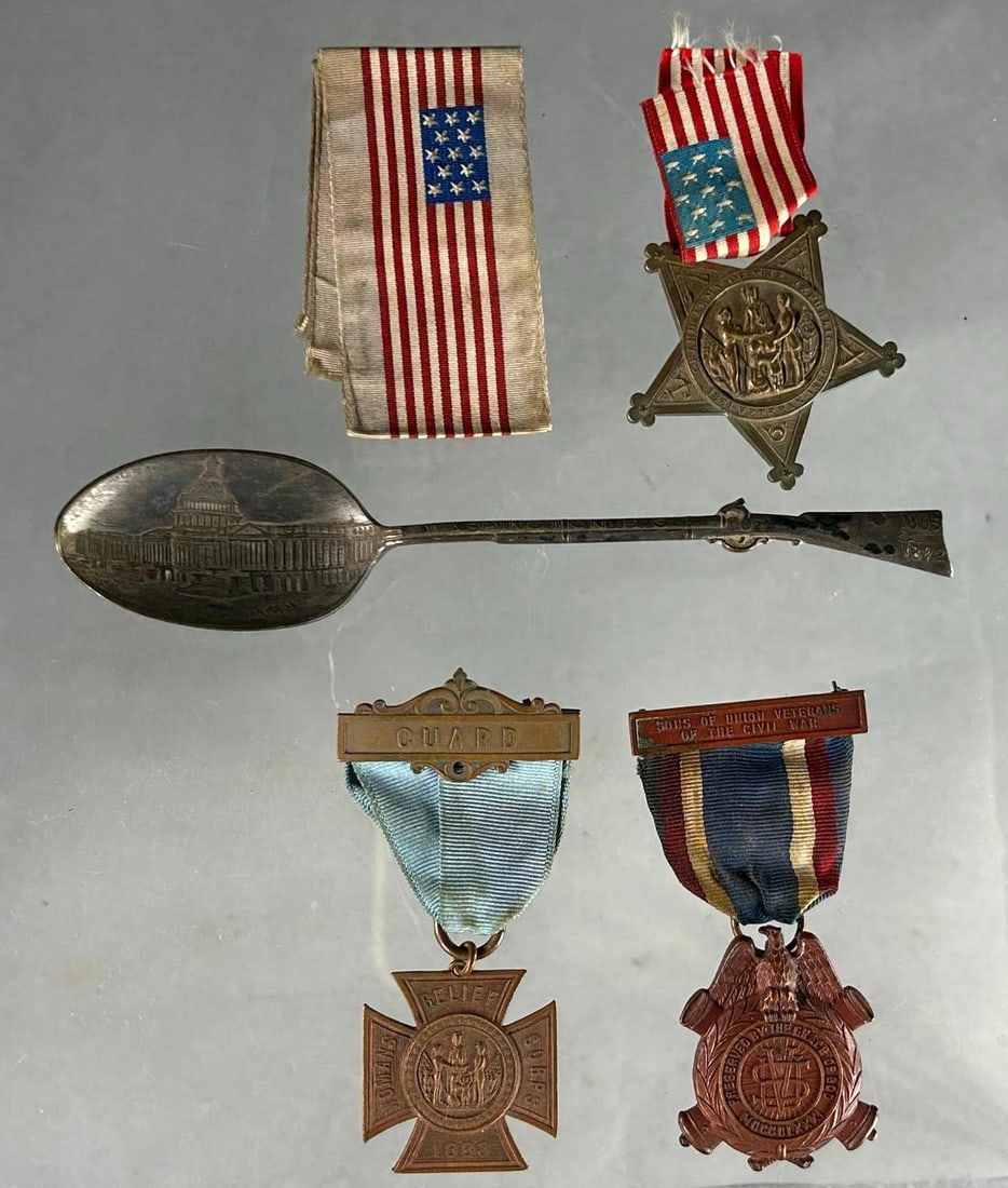 Civil War G.A.R., Women's Relief Corps, and Sons of Union Veterans Lot: Civil War Veteran related lot which includes a G.A.R. badge & ribbon, two (2) G.A.R. camp commander ribbons for membership medals, Grand Army of the Republic 1892 Washington D.C. National Encampment s