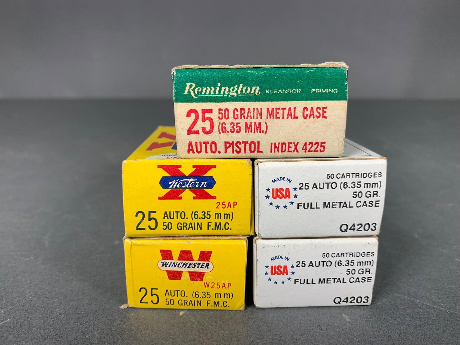 125 Rounds 25 auto Ammo Remington, Winchester: In-house shipping available. Pickup is Thursday, May 29 from from 1 pm to 7 pm at our gallery in Lancaster, OH 43130 or we will provide in-house shipping for this item. We charge a $5/lot fee if you p