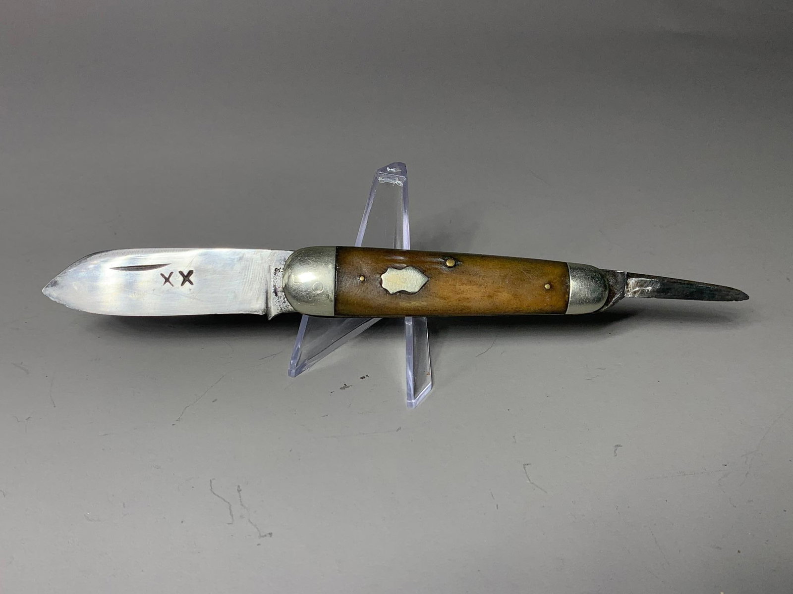 Rare Early Case Sleeveboard Knife c. 1905: In-house shipping available. Pickup is Thursday, May 29 from from 1 pm to 7 pm at our gallery in Lancaster, OH 43130 or we will provide in-house shipping for this item. We charge a $5/lot fee if you p