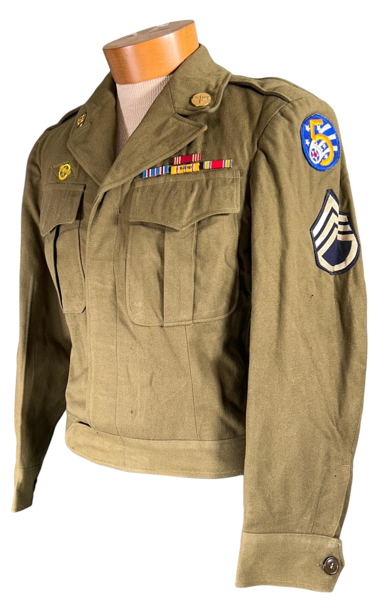 WWII U.S. Army Air Force Ike Jacket CBI & 5th Air Force Patch: World War Two U.S. Army Air Force Ike jacket that features a CBI China Burma India patch and 5th U.S. Air Force patch. Campaign ribbons Include Pacific theater with 4 stars, American Campaign, Good Co