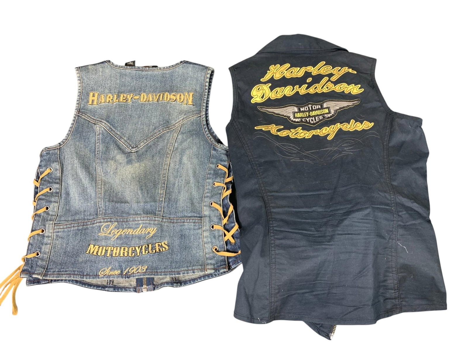 Vintage Harley Davidson Motorcycles Denim Vest and Leather Vest: Burns in-house (bidder arranged option on checkout) shipping available. Pickup is Thursday, June 26 from from 11 am to 7 pm at our gallery in Lancaster, OH 43130 or we will provide in-house shipping f