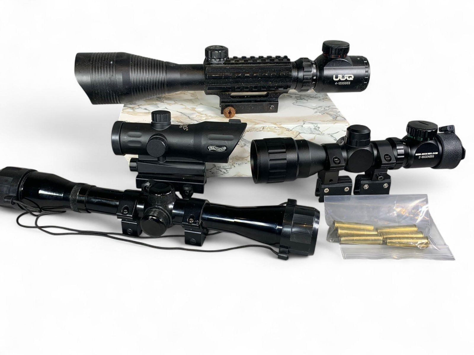 Group Lot of Four Rifle or Air Gun Scopes: Burns in-house shipping is available. pick up is Tuesday, July 28, from Noon to 7 pm at our gallery in Lancaster, Ohio 43130 or we will provide in-house shipping for this item. We will charge a $5 fee
