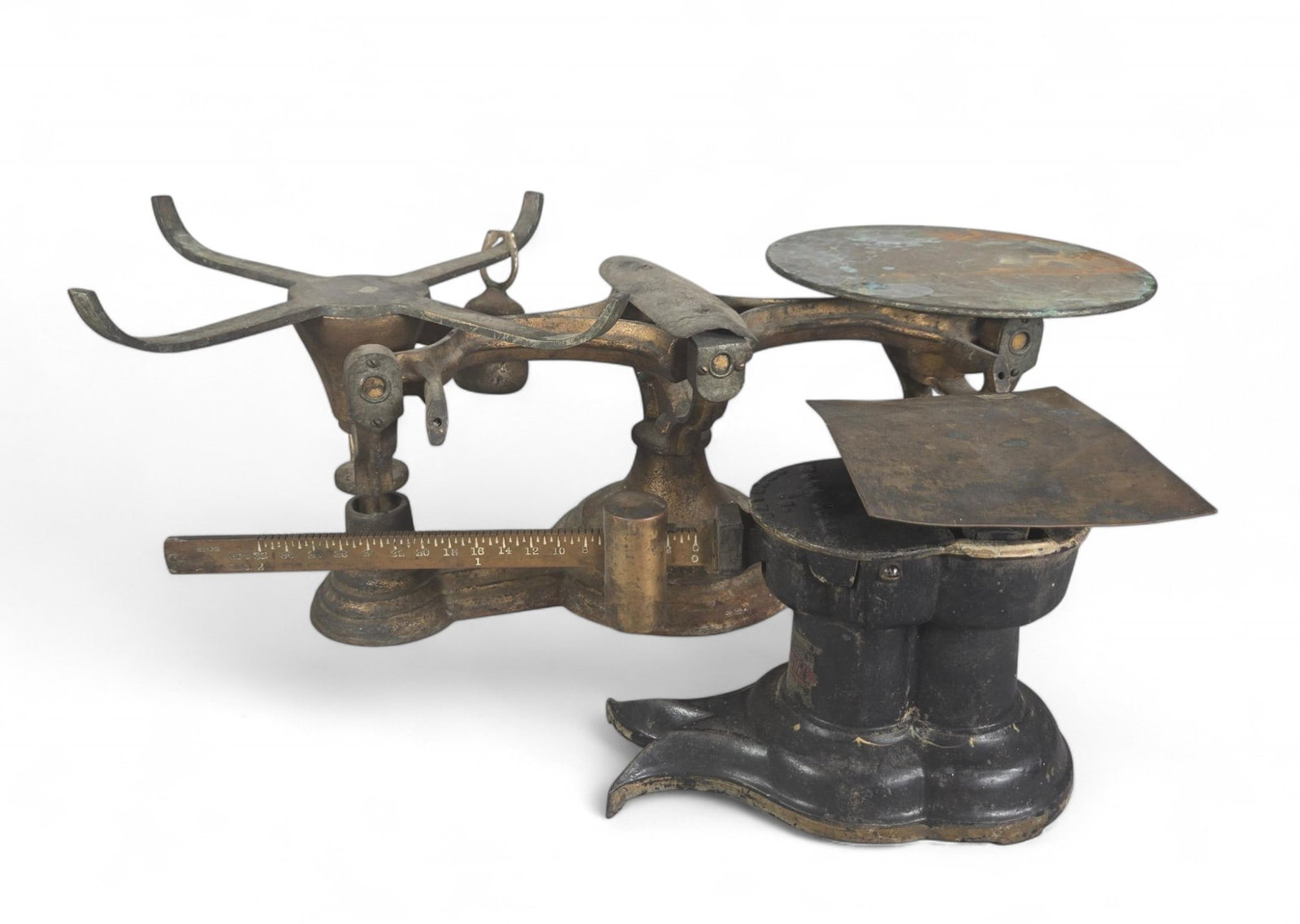 Howe Antique Counter Scales - Two-Piece Set, Cast Iron and Brass, Beam Balance and Platform Scale: The item is a two-piece set of antique Howe counter scales. One component is a brass and cast iron beam balance, featuring a long measuring arm with markings and four upper arms designed to support a