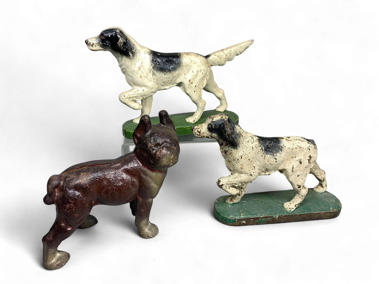 A Group of Hubley Cast Iron Dog Figures, including group of Pointer Doorstops and a Bulldog Still Ba (1 of 8)