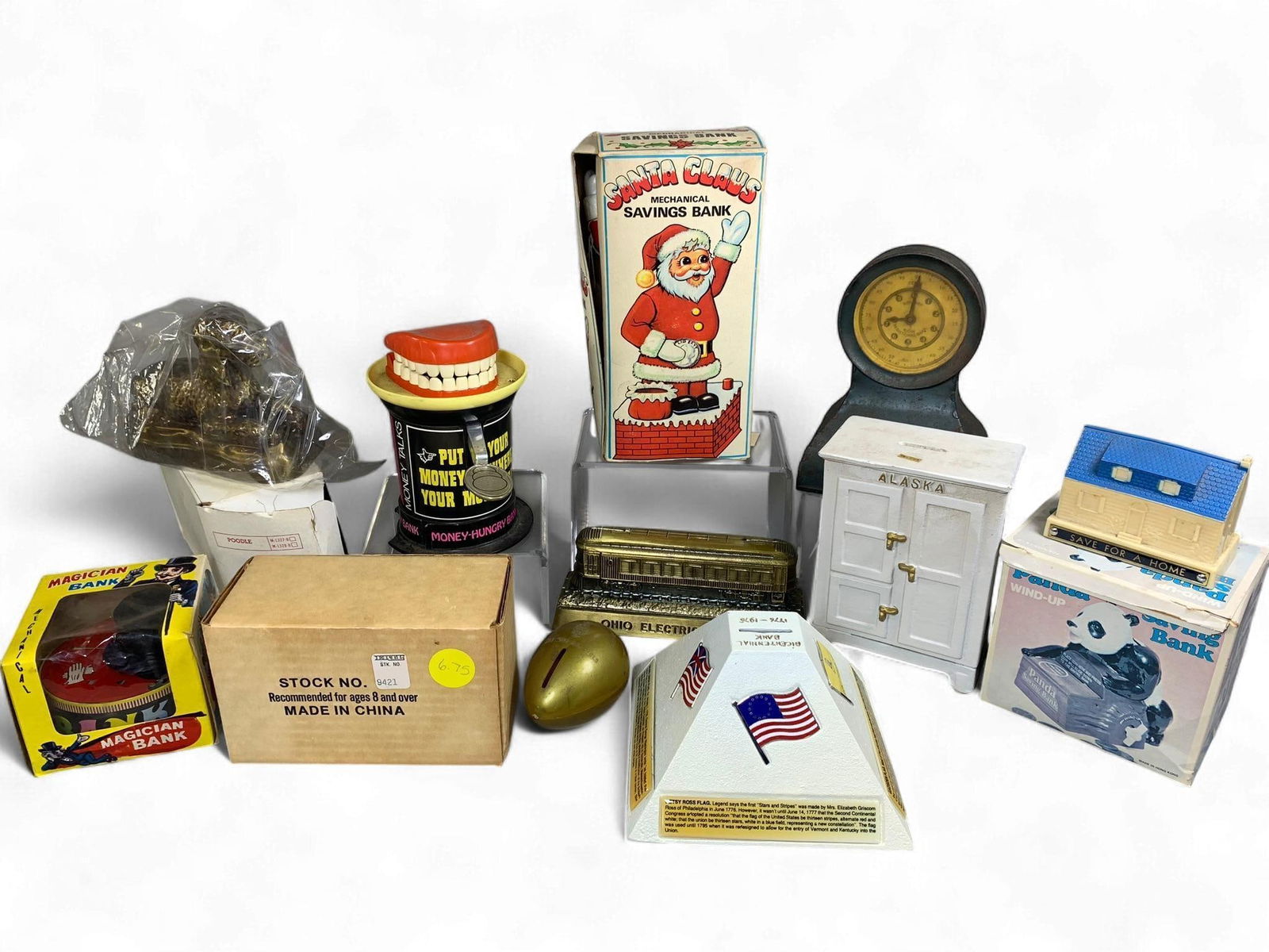 A MAR-LYN 1976 Santa Claus Mechanical Savings Bank and a Collection of Vintage Novelty and Mechanica (1 of 20)