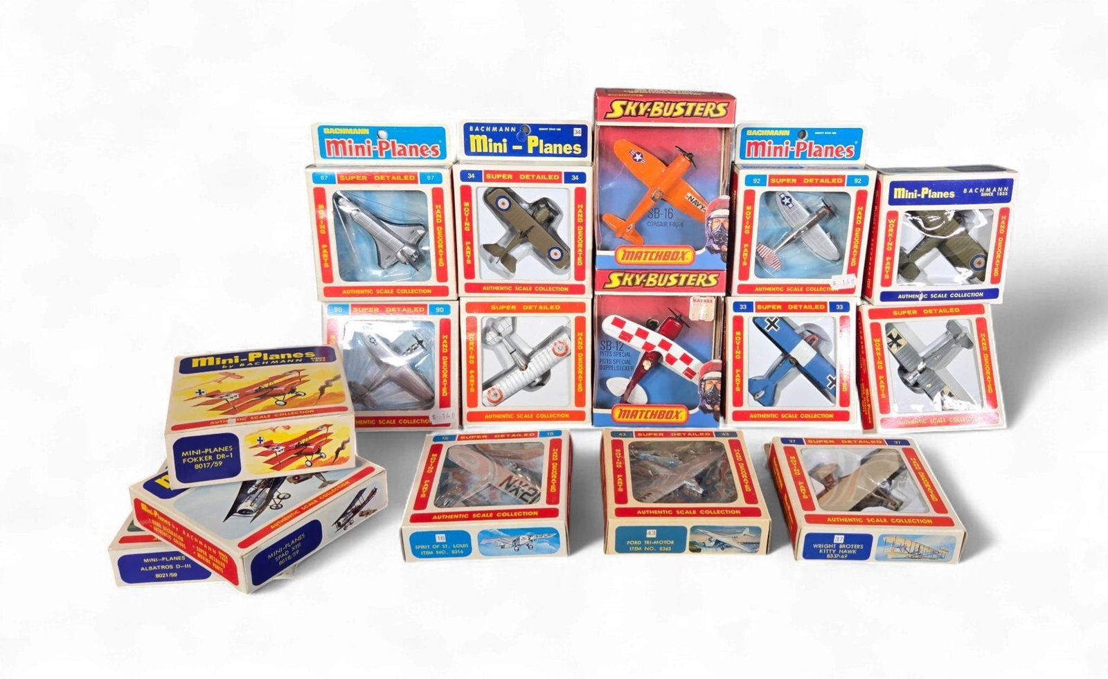 A Group of Vintage diecast Model Aircraft and a Space Shuttle by Bachmann Mini-Planes and Matchbox S (1 of 16)