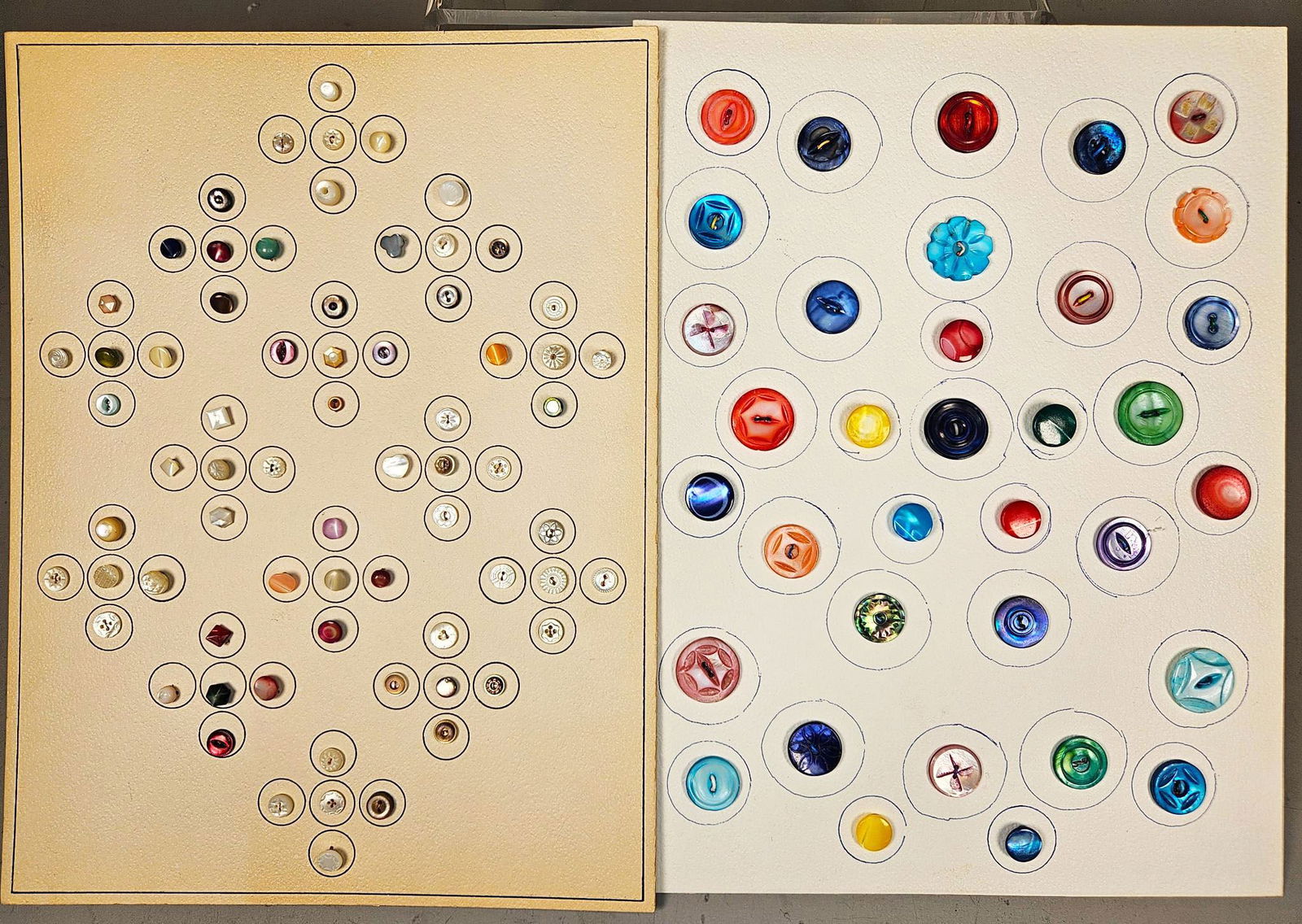 Group Lot assorted antique vintage buttons (1 of 19)