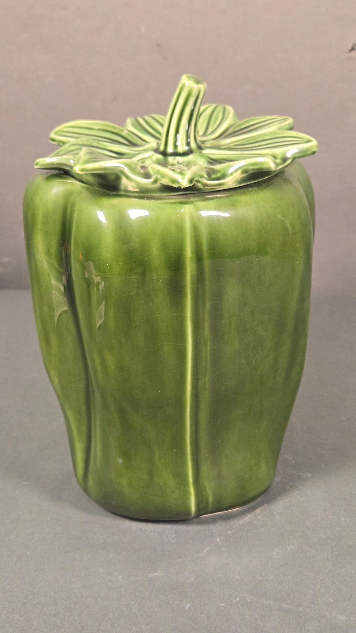 Wincraft Green Pepper Cookie Jar (1 of 5)