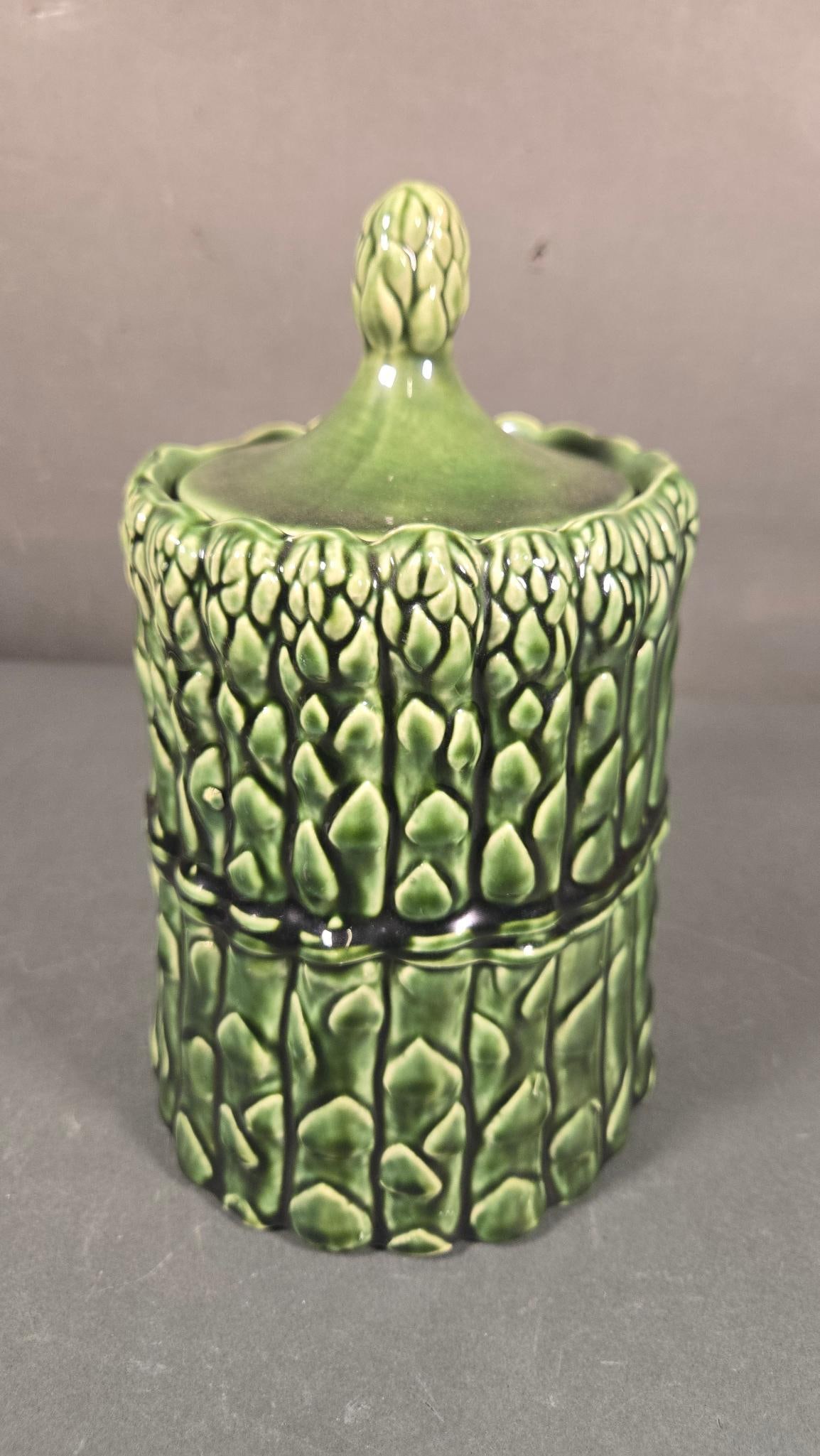 McCoy Asparagus Cookie Jar (1 of 4)