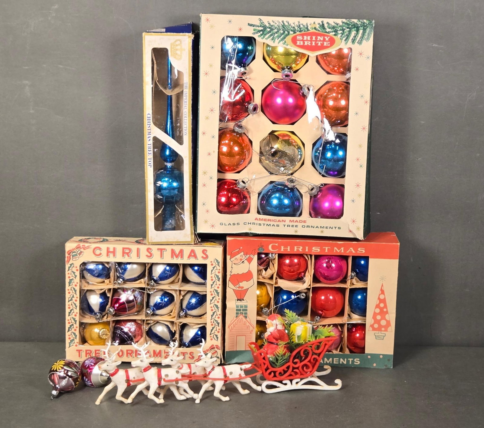 A Collection of Vintage Mid-20th Century Christmas Decorations, including Shiny Brite Mercury Glass (1 of 20)