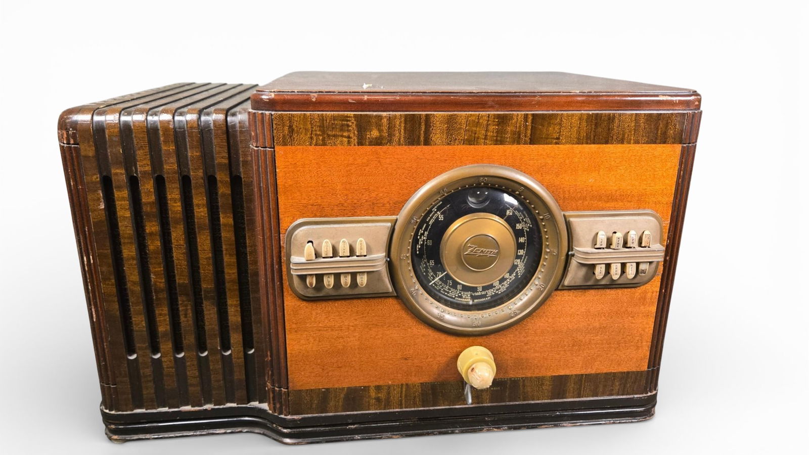 Zenith 12-S-445 Shutterdial Tabletop Radio (1 of 10)