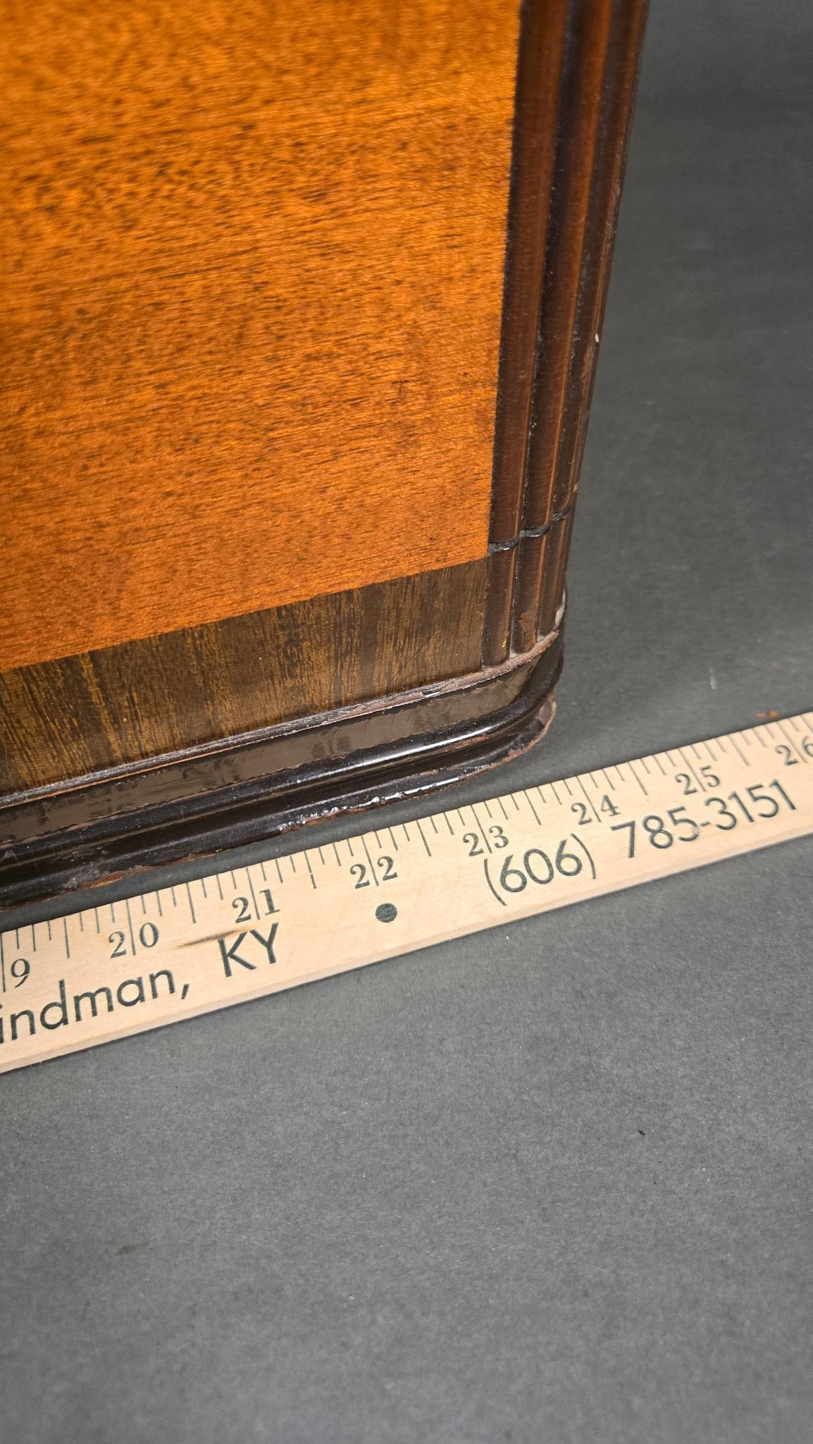 Zenith 12-S-445 Shutterdial Tabletop Radio - 8