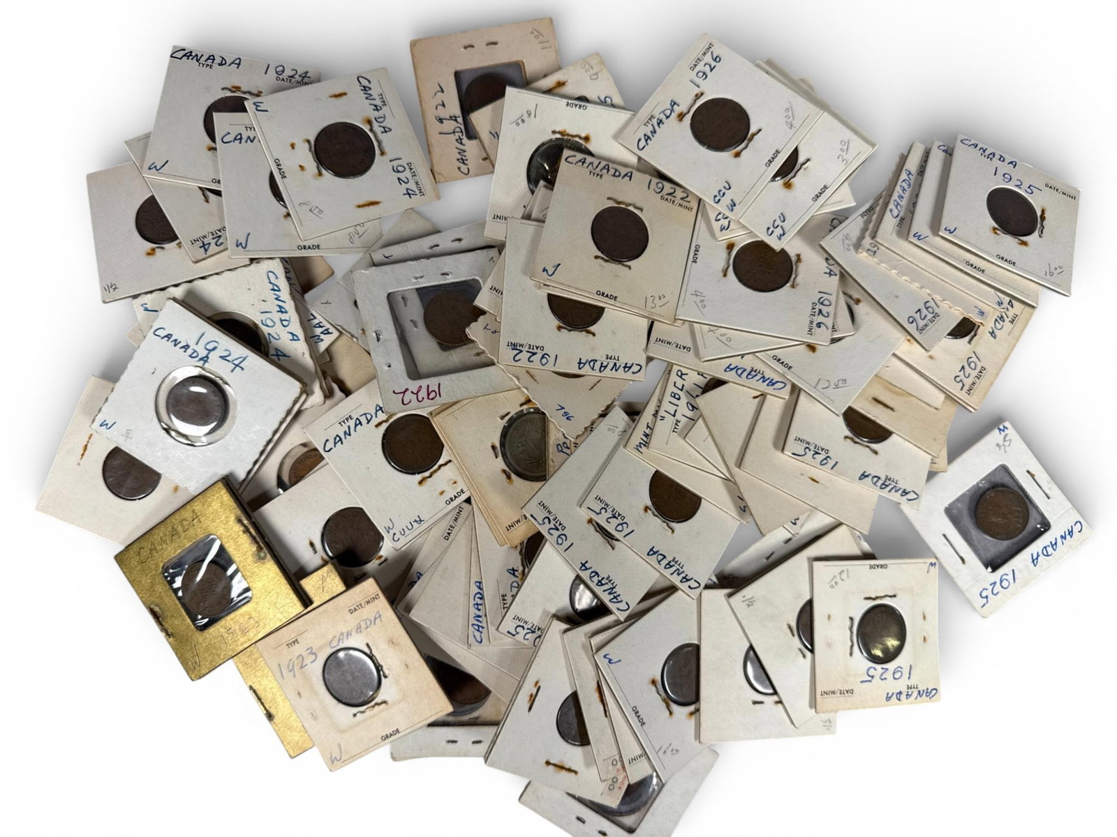 Large Lot of Old Canadian Coins Many Higher Grades: Large assortment! Burns in-house shipping is available. Pick up is Friday, Jan. 30 from Noon to 7 pm at our gallery in Lancaster, Ohio 43130 or we will provide in-house shipping for this item. We