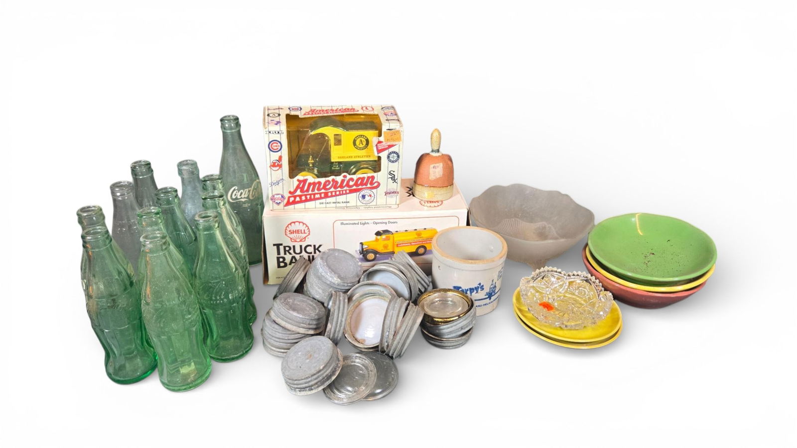 Vintage Advertising Memorabilia, Die-Cast Banks, and Collectible Glassware (1 of 11)