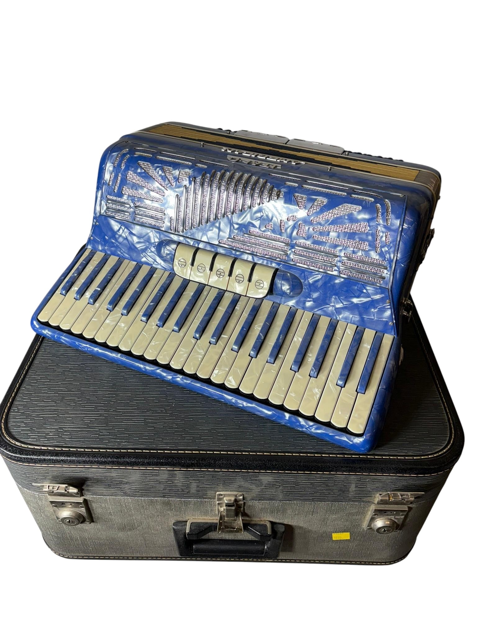 Vintage Mid Century Accordian Italo American in Case Nice: Appears to be in good shape. 15.5" wide x 14" deep when collapsed. We are not accordion experts but bellows look good - we photographed them. In case. AB267