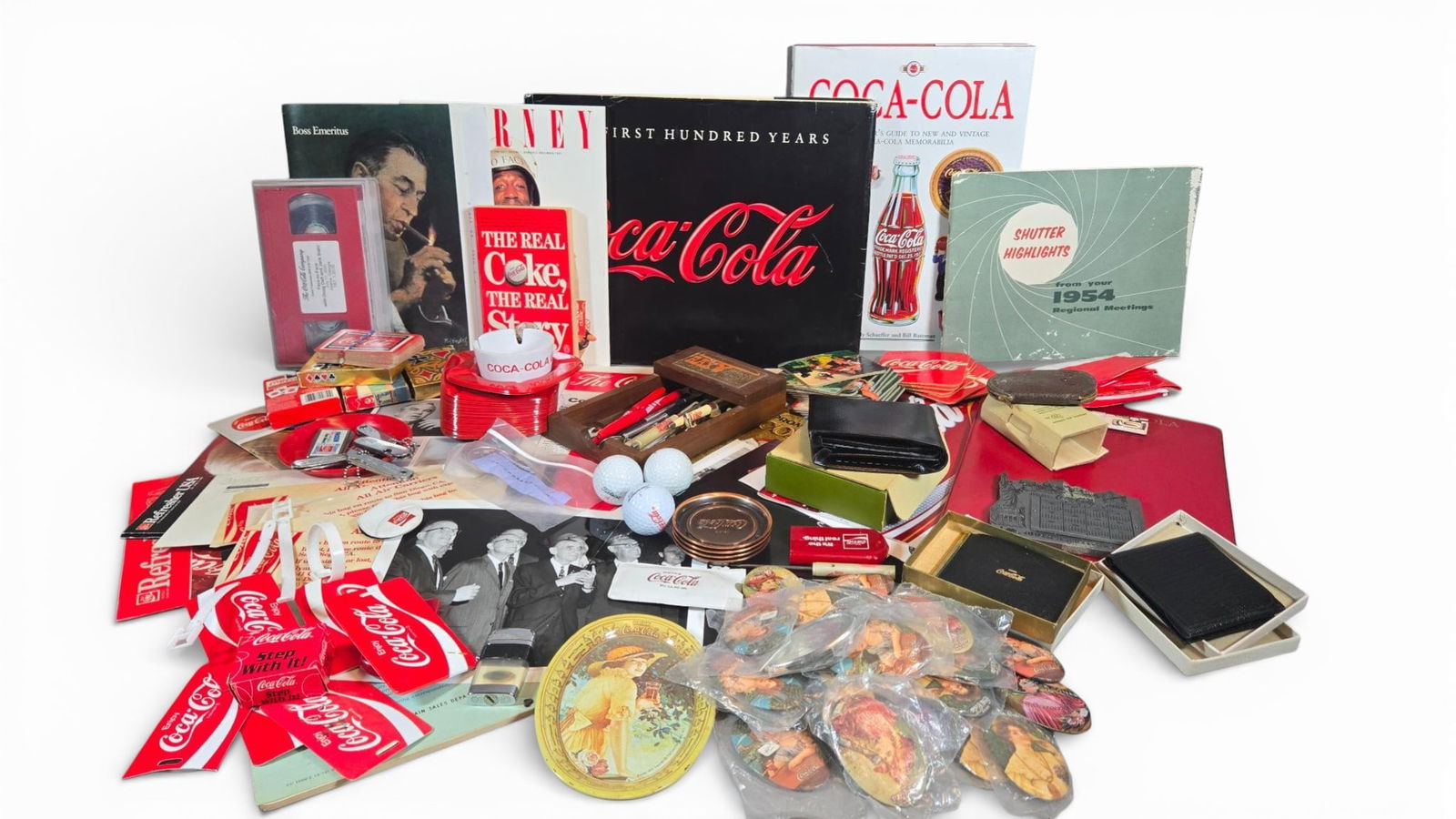 Vintage and Modern Coca-Cola Memorabilia and Ephemera (1 of 20)