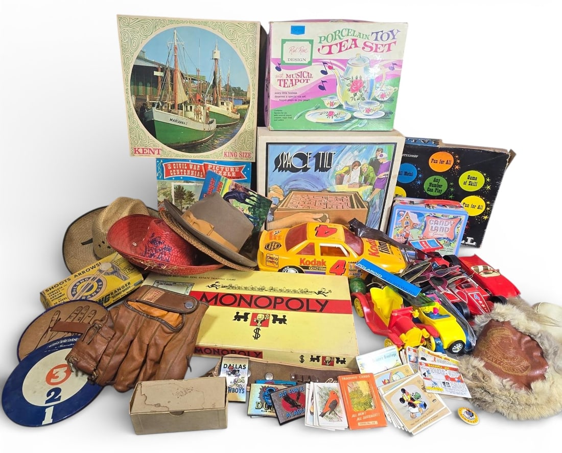 Vintage Toys, Games, Accessories, and Ephemera, Circa 1960s (1 of 20)