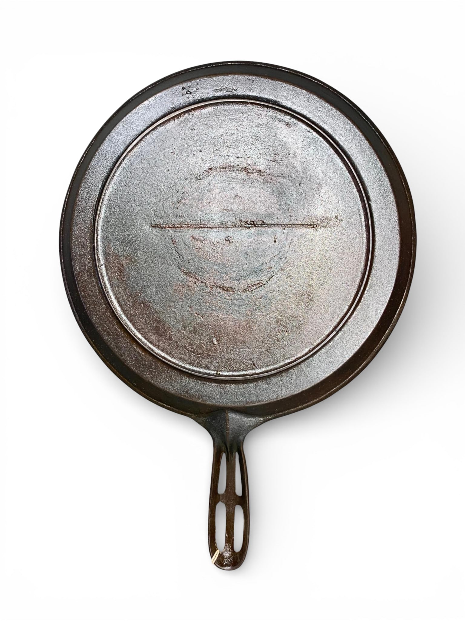 Antique Gate Marked Cast Iron #9 Griddle with Slot Handle (1 of 8)