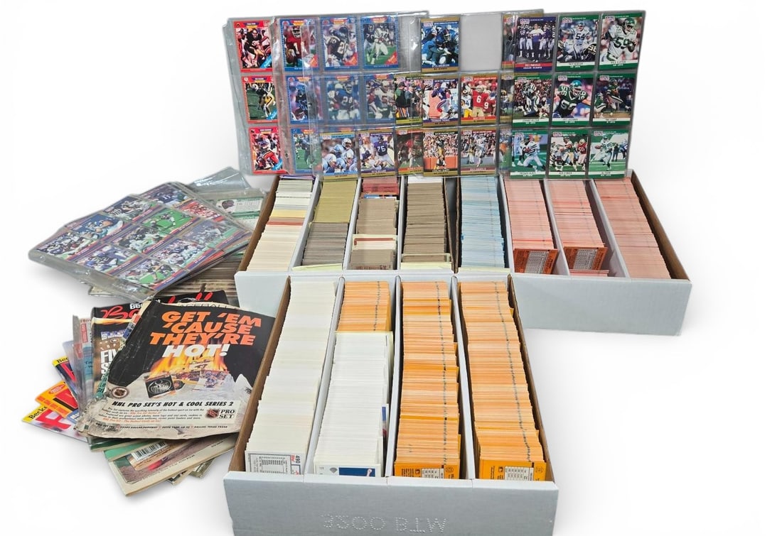 Collection of Vintage 1980s 1990s Baseball and Football Trading Cards (1 of 9)